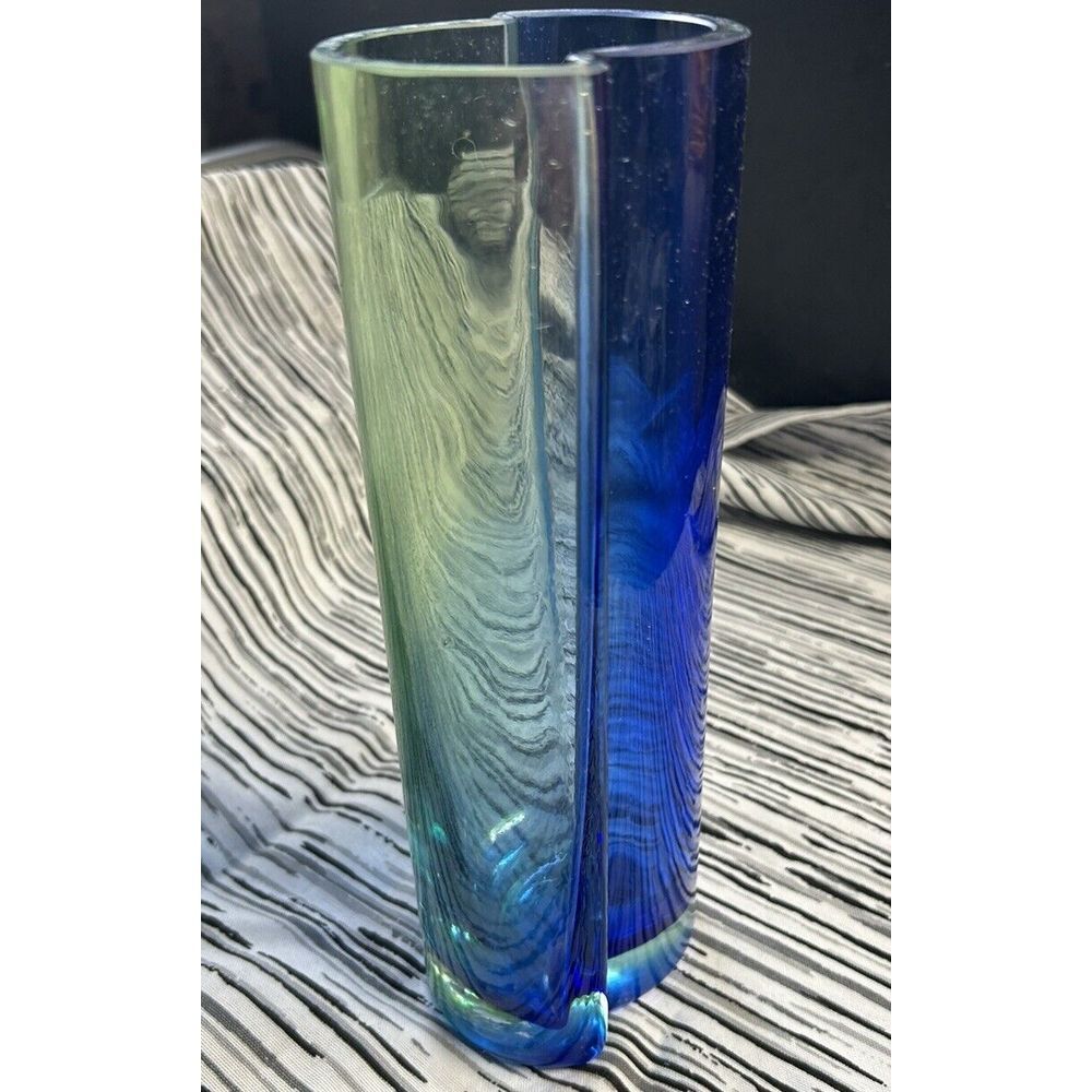 BOHEMIAN Blown Glass Blue Green Vase‎ Made in Czech Republic 10"x4" MCM Vintage